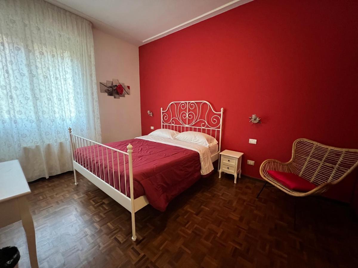 Downtown Bologna Apartment Екстер'єр фото