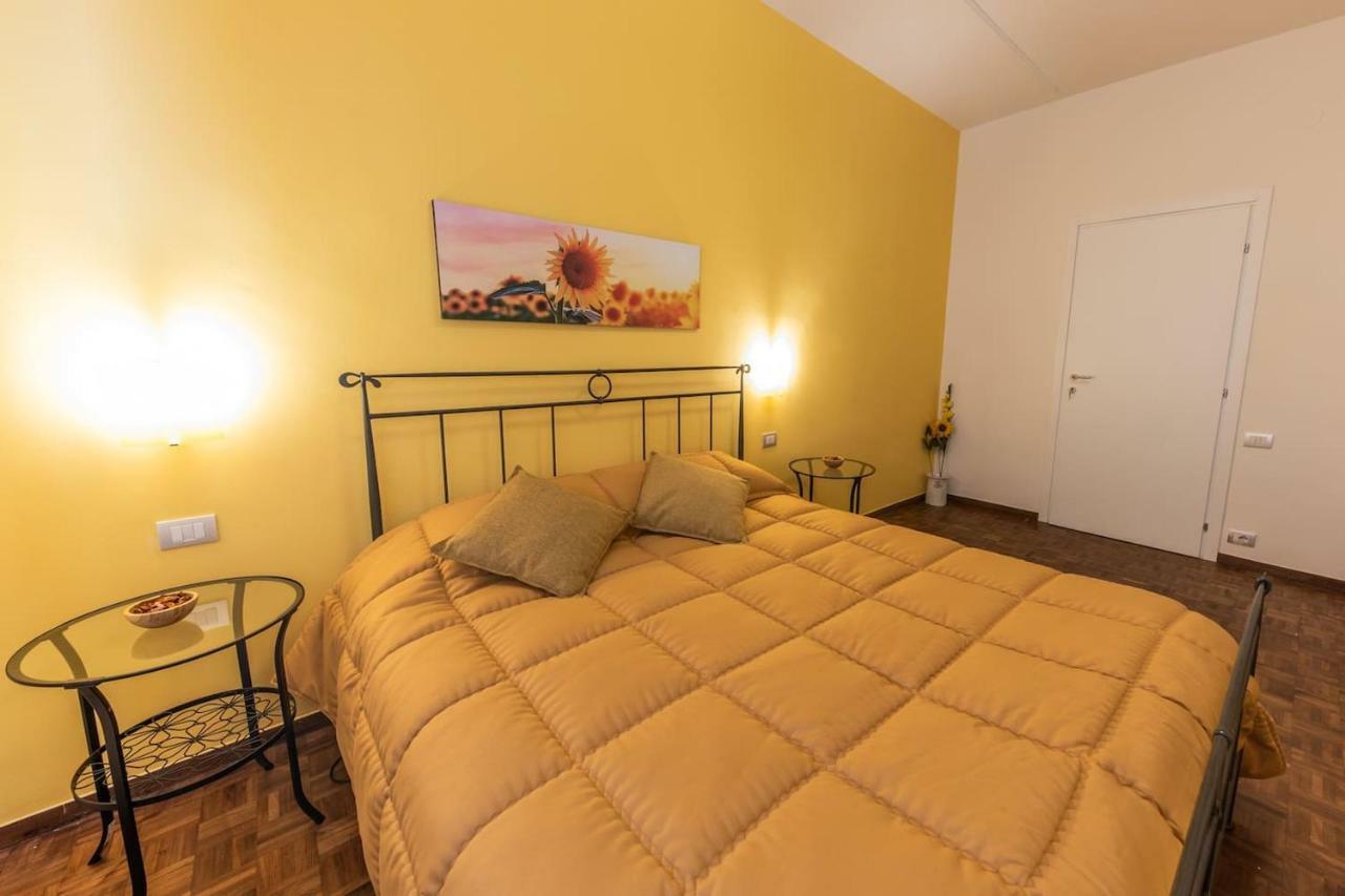 Downtown Bologna Apartment Екстер'єр фото